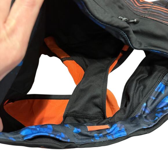 Lululemon Athletics Women’s Run Speed shorts, stripes, Size 4 - Picture 3 of 5